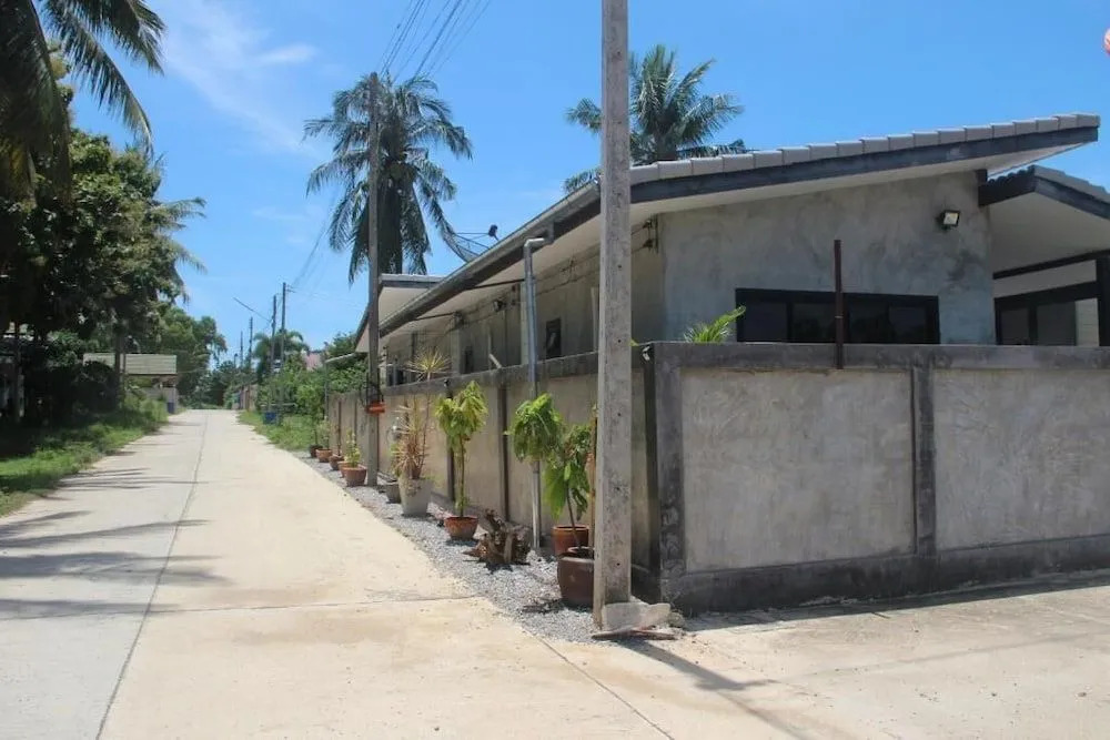 The Beach House Bungalows