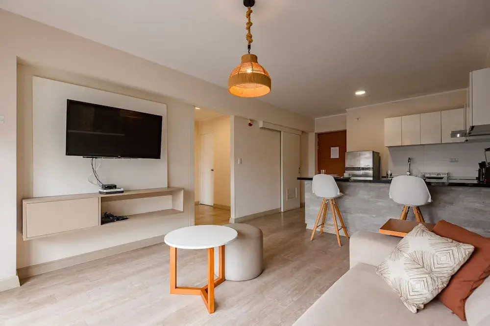 Trendy Host MID - Miraflores