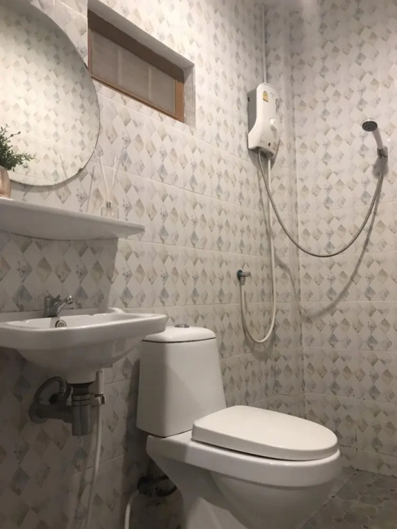 Neutron Bungalow