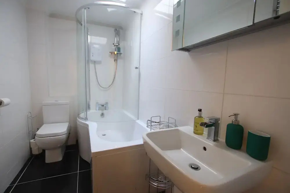 2 Bedroom Flat in Beautiful Clifton