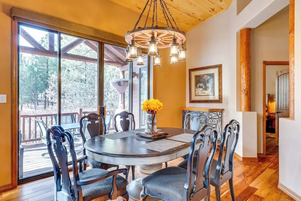3BR Home Close to Golf, Hiking & Lakes - Dogs OK
