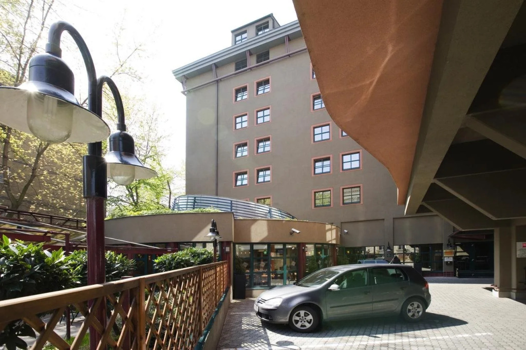 Ibis Budapest Heroes Square