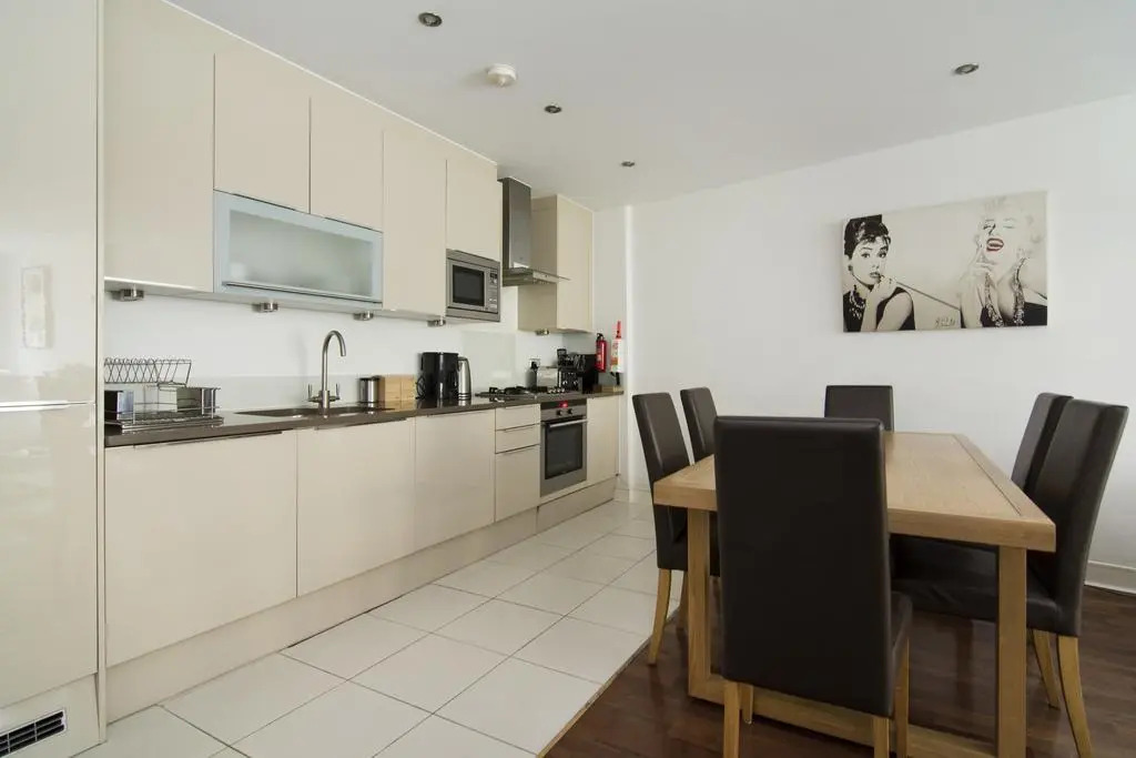 Truman House Apartment