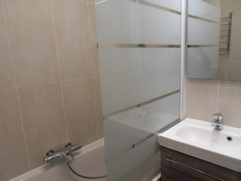 Belle Plagne Apartment on Slopes With 2 Rooms for 6 People of 35 mÂ² Th06