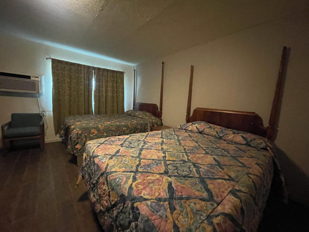 Oak Motel Modesto CA