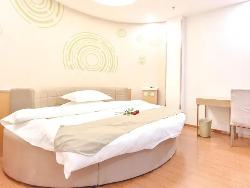 GreenTree Inn Henan Kaifeng Jinming District Jinming Square Little Song City Business Hotel