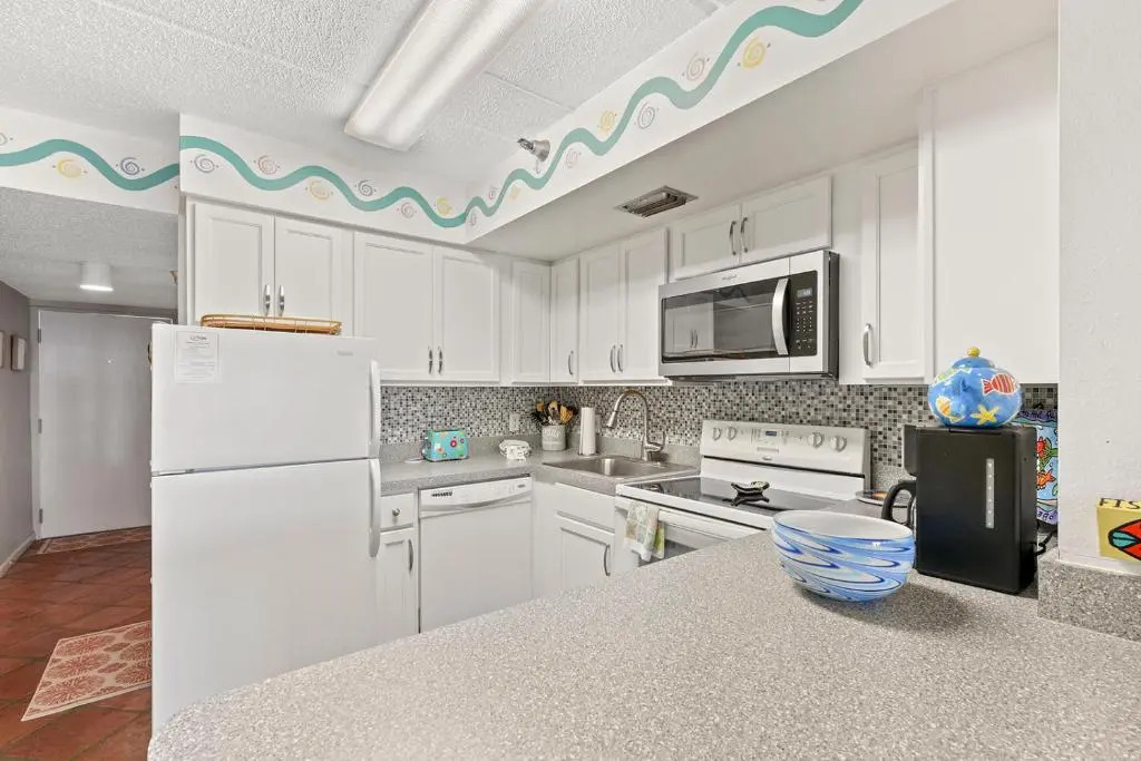 Jacksonville Beachdrifter 403, 2 Bedrooms, BeachFront, Pool, Sleeps 4