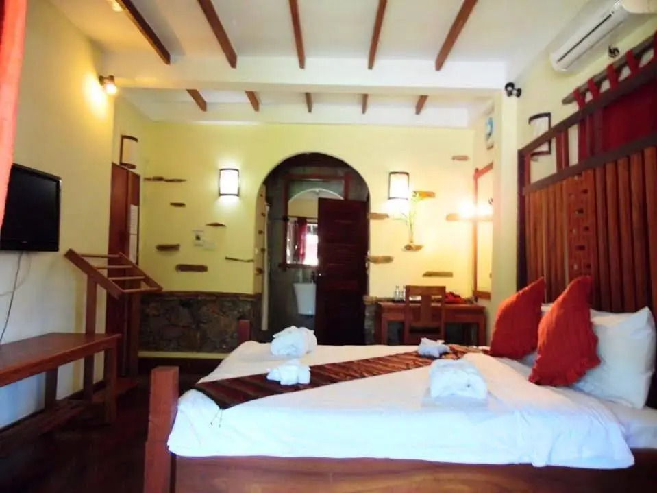 Chaluenxay Villa
