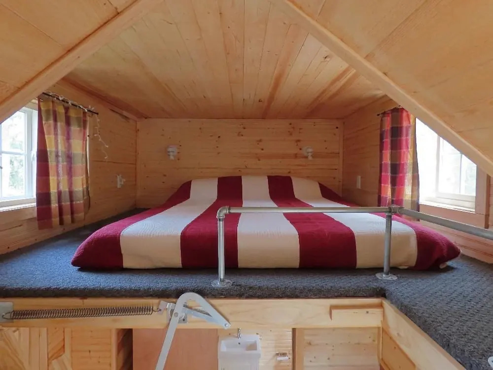 New River Cabins and Tiny Houses