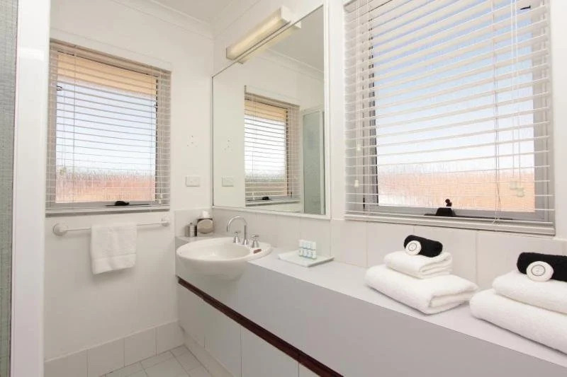 Tea Tree Manor - Perth Holiday Homes