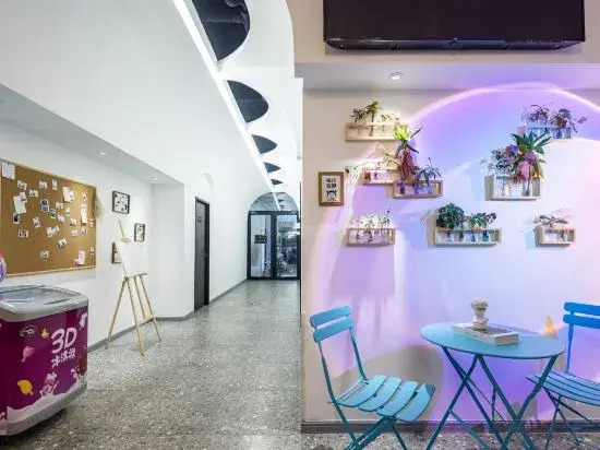 Sanya Miyue·Light Luxury Surfing Seaview Guesthouse (Wuzhizhou Island Houhai Store)