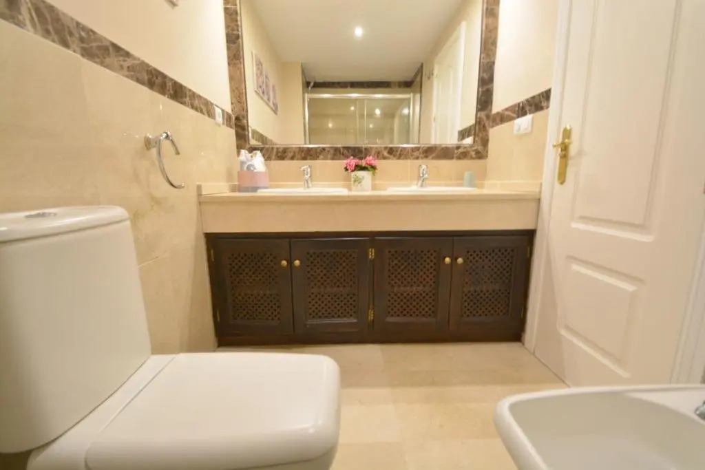 Luxury beach side apartment in Marbella Playa