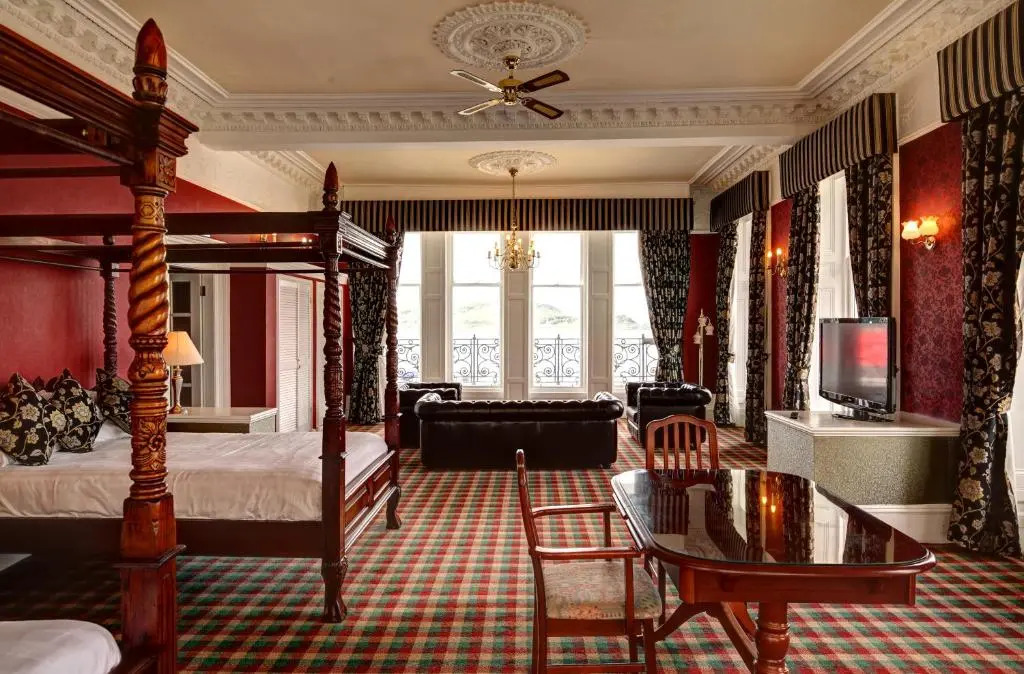 Columba Hotel