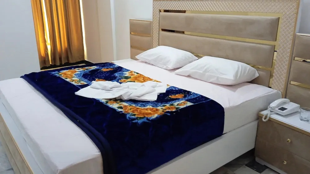 Hotel Flower of Capital