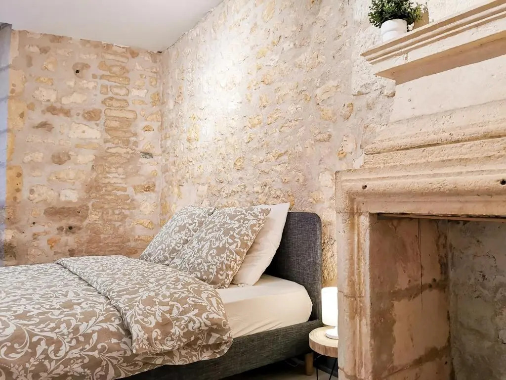Appartement Ma Douce Charente - Superbe T3 Design et Fonctionnel - Hyper Centre à Saintes
