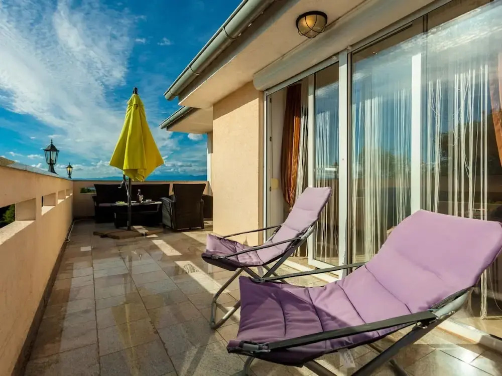 Spacious Apartment in The Croatian Islands