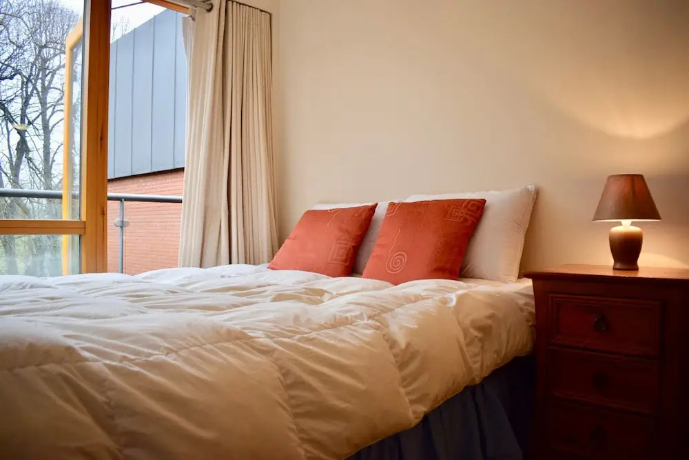 2 Bedroom Apartment With Balconies
