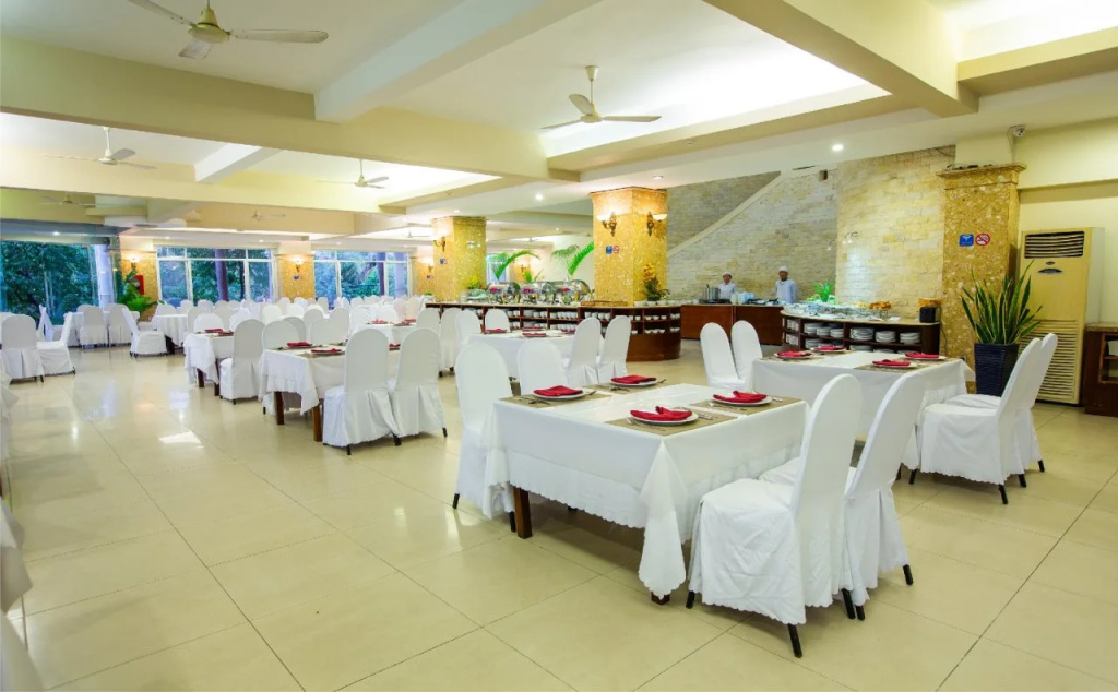 Hoa Binh PQ Resort - by BAY LUXURY