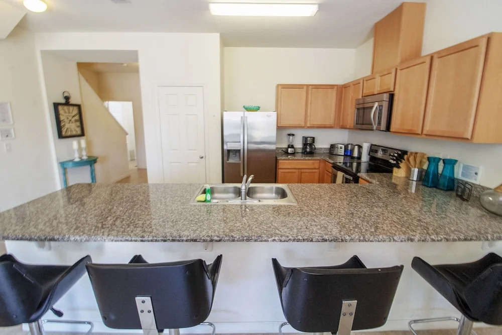 Compass Bay 3133