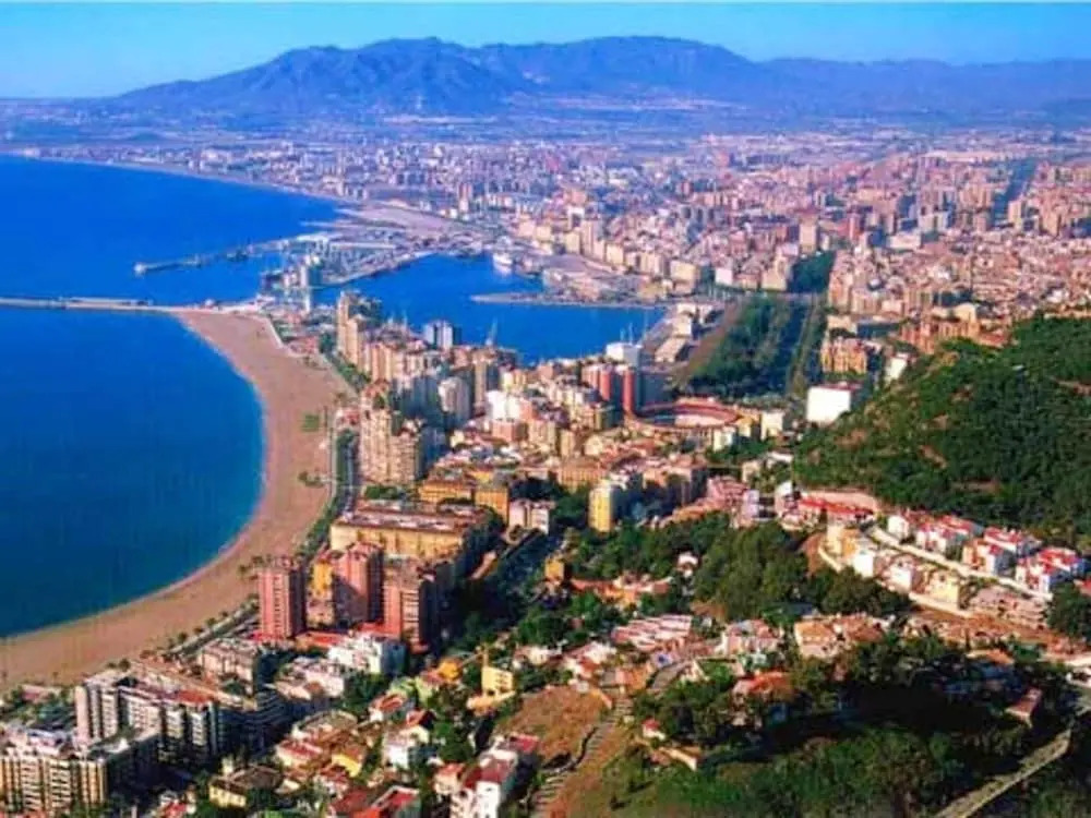 Apartment with 3 Bedrooms in Málaga, with Furnished Terrace And Wifi - 5 Km From the Beach
