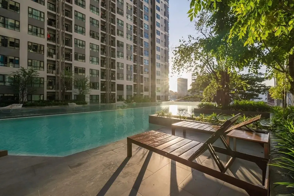 Central Pattaya Residence-The Base Condo