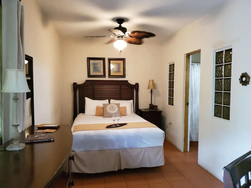 Casa de Tortuga Guesthouse