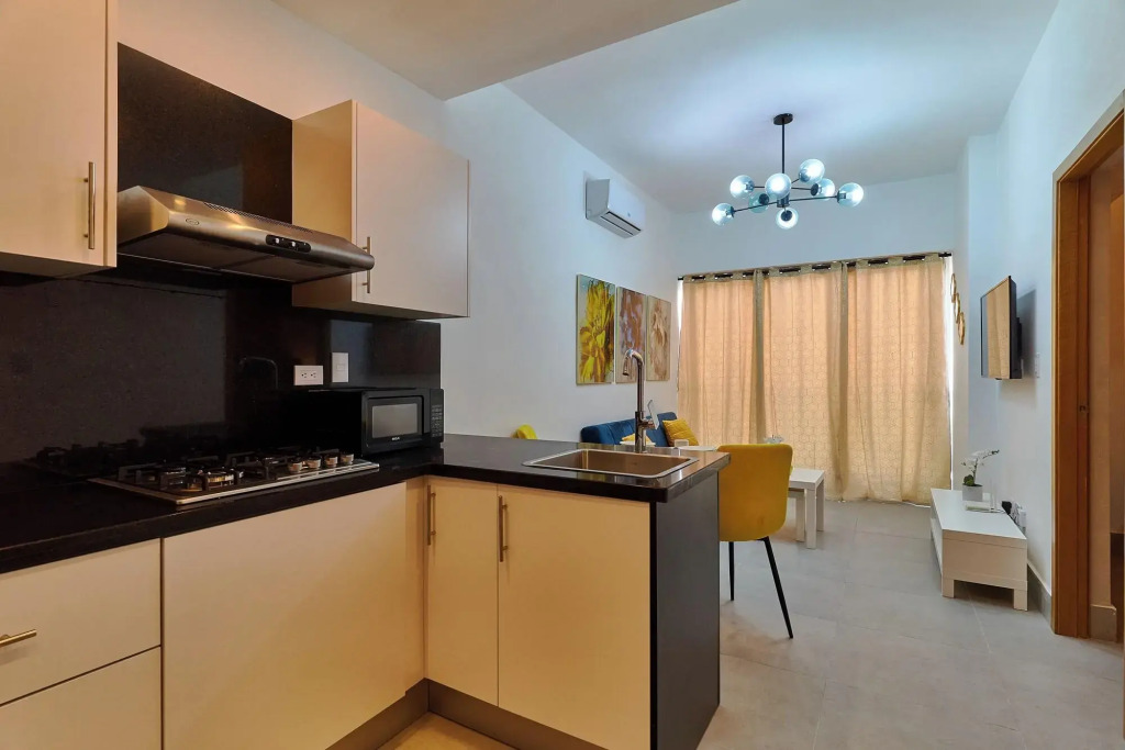 Central Suites Tower