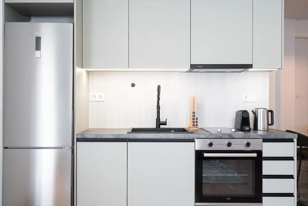 LIV - Premium Pagrati Apartment With View