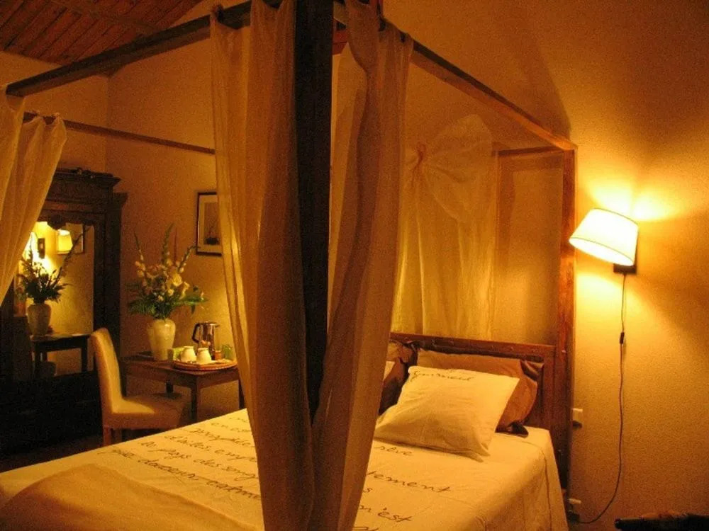 Chambres d'Hôtes La Cardère
