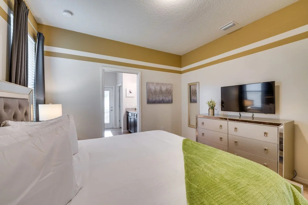 Magical Disney Getaway w/ Pool & Game Room!