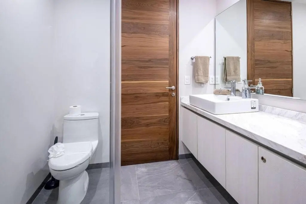 G302 MARLENE Incredible 2 BR condo at Gallery