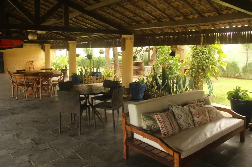 Illa Blue Village