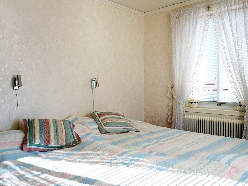 8 Person Holiday Home in Kungshamn