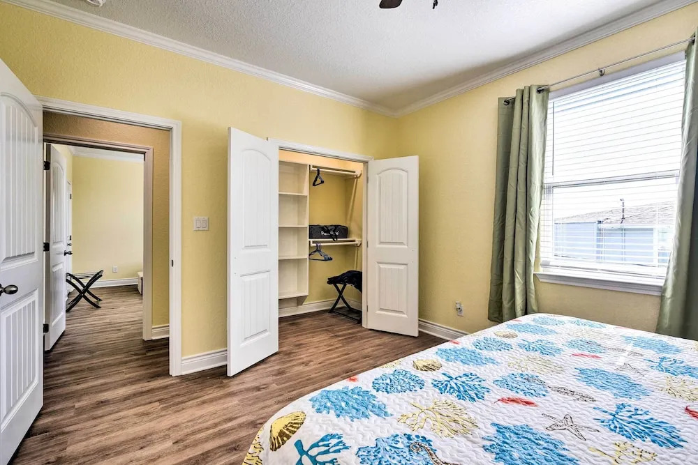 Walk to Sea Isle Beach Retreat with Deck and Patio
