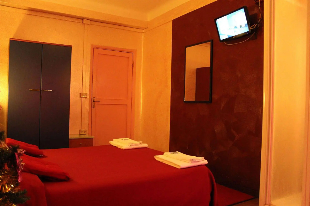 Hotel America