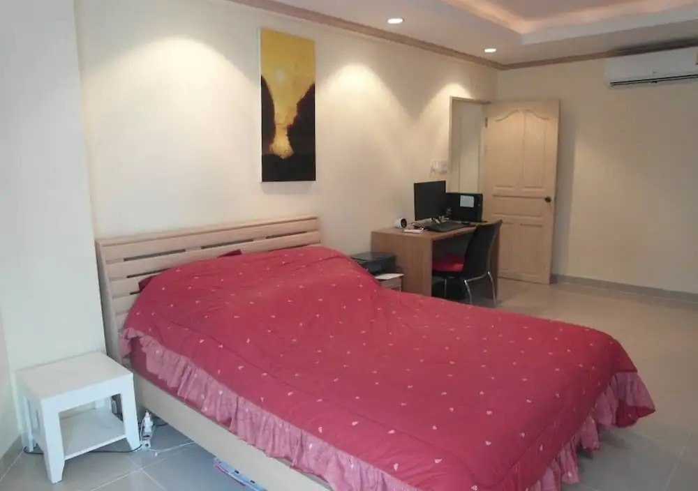 Jomtien Beach Condominium A2 F12 R13