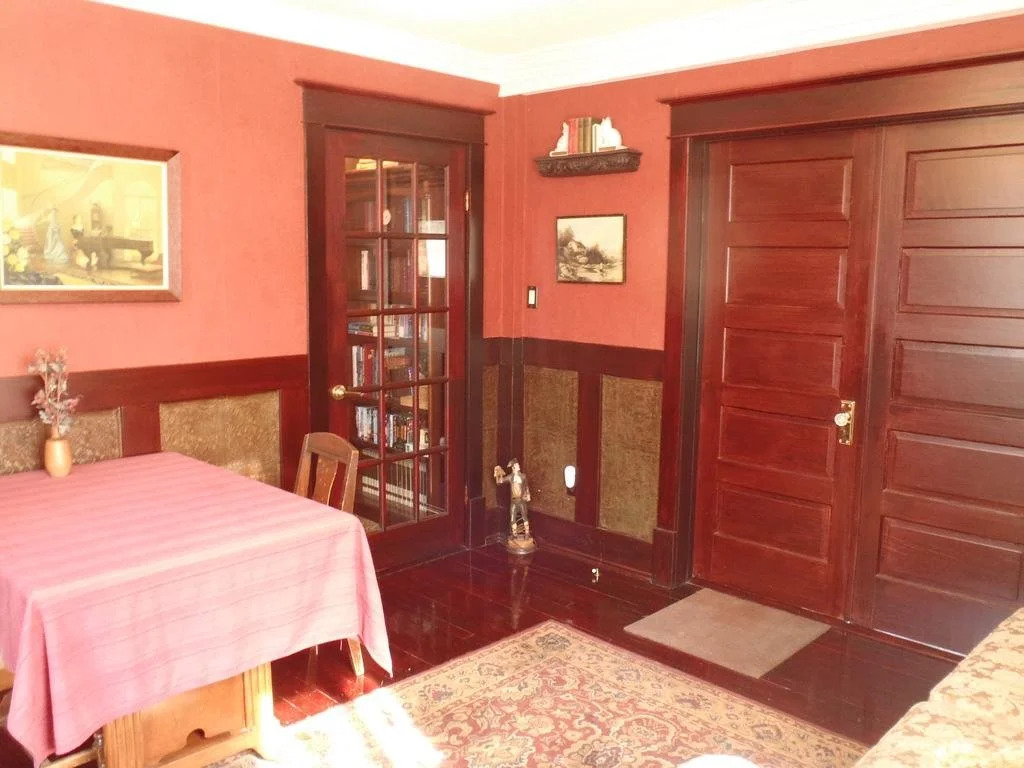 Haselwood Inn Bed & Breakfast