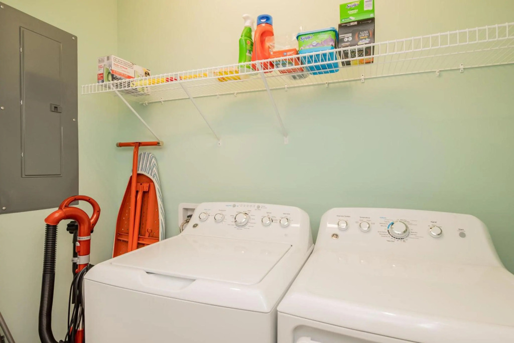 Pappys Place by Oak Island Accommodations