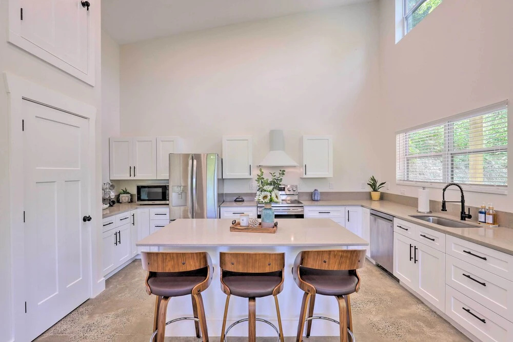 Pet-friendly Asheville Retreat w/ Hot Tub