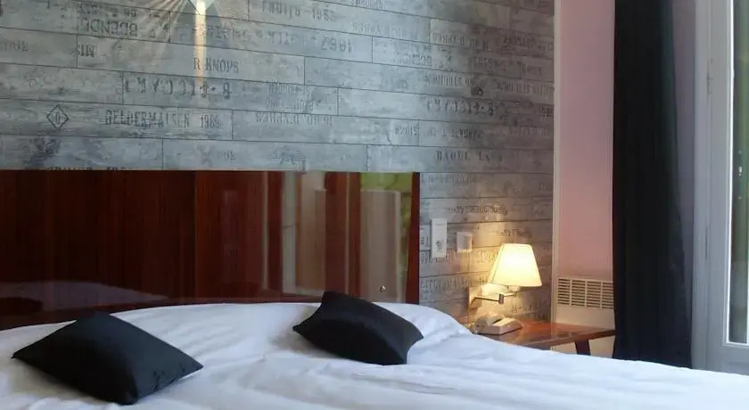 Hotel Dupont
