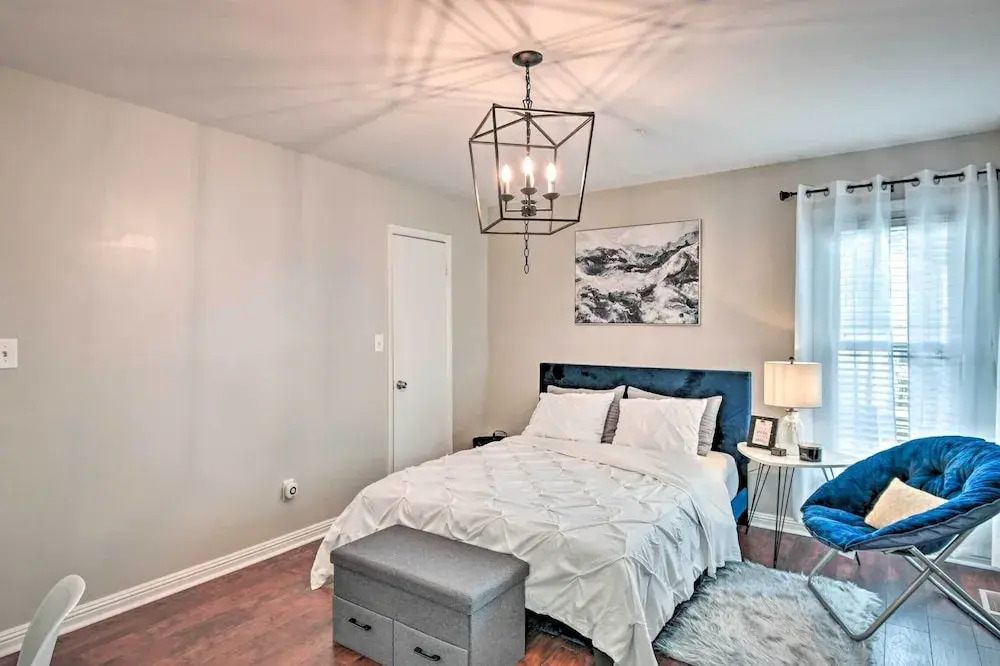 Fayetteville Vacation Rental w/ Sunroom & Yard