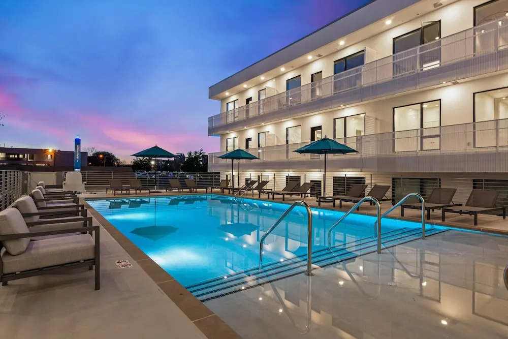 Illume Chic Music City Hideaway Huge Balcony 1 Bedroom Condo