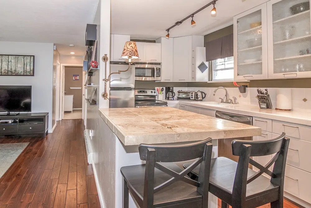 East Vail Condo Near Skiing, Hiking by RedAwning