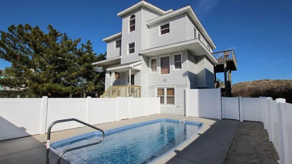 Four Sea Sons - 6 Br Home