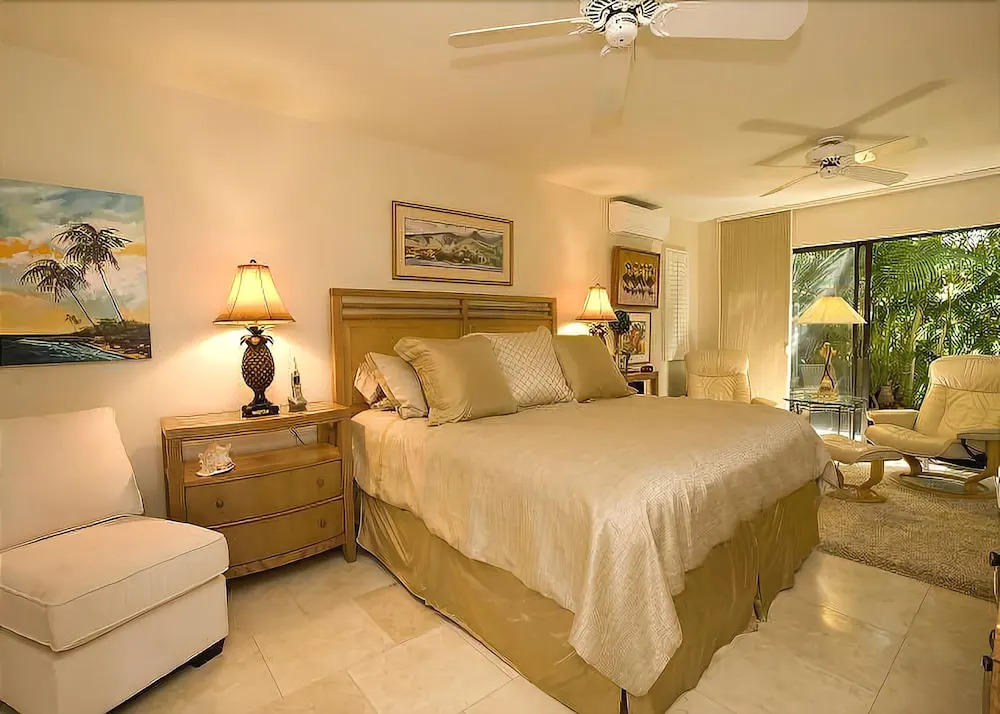 Wailea Ekahi 32B - One Bedroom Condo with Ocean View