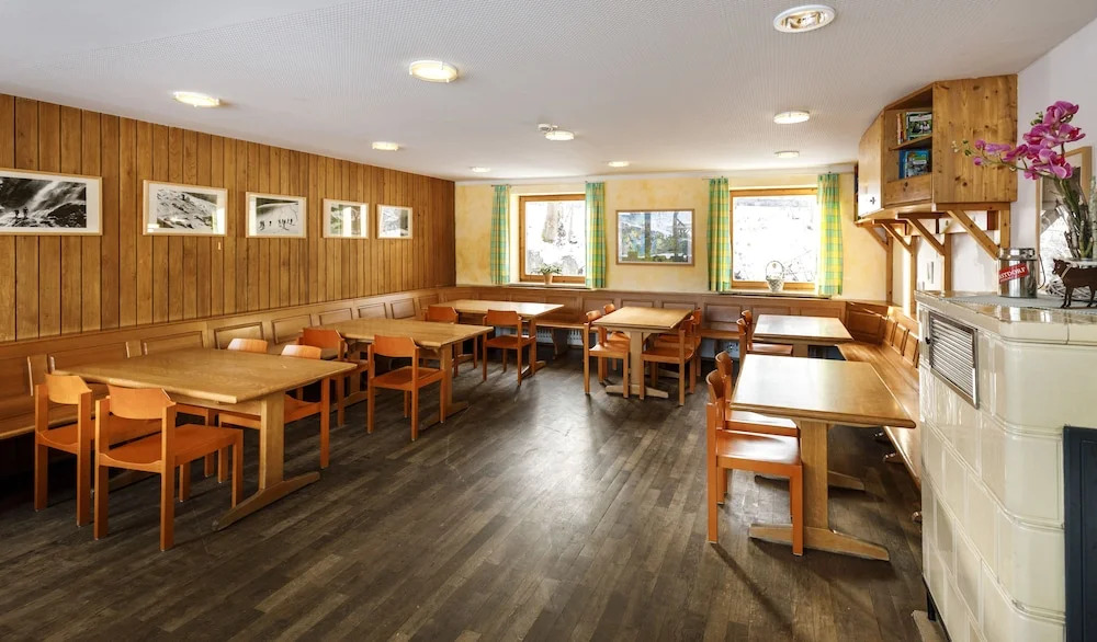 DJH Jugendherberge Oberstdorf-Kornau - Hostel