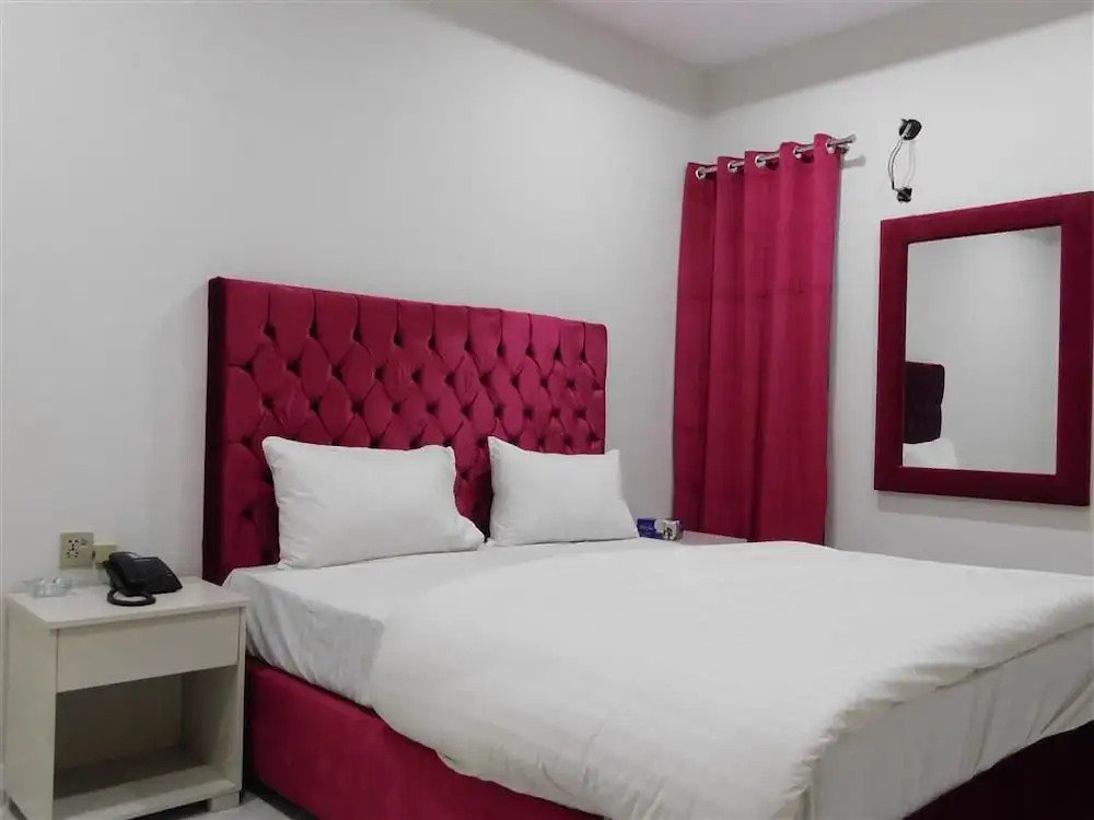 Amada Hotel