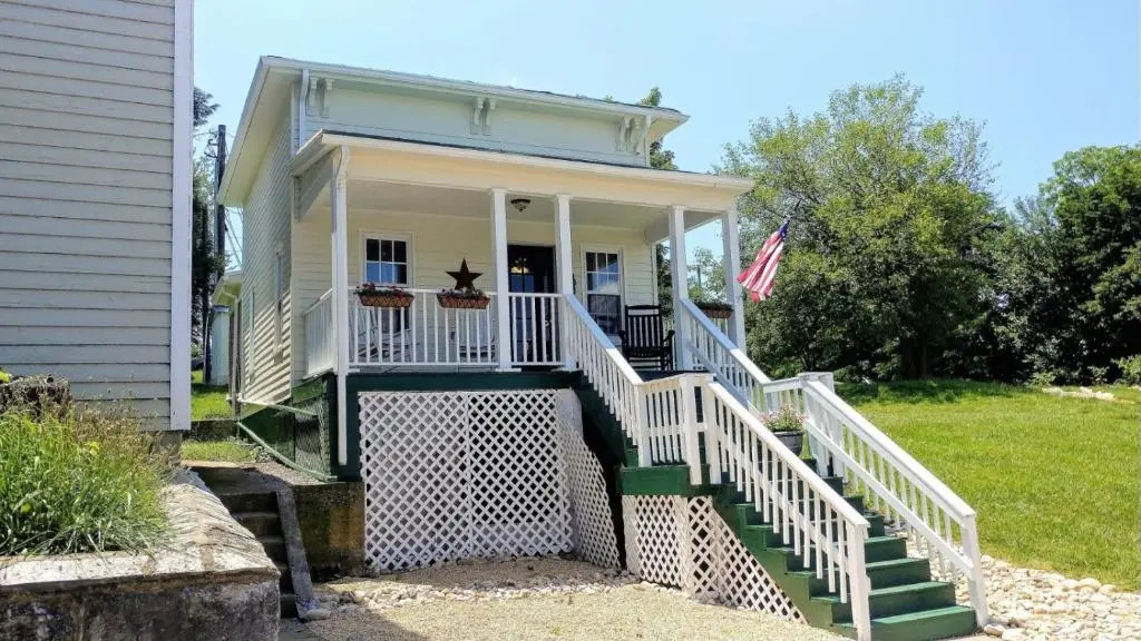 Cubs_cottage