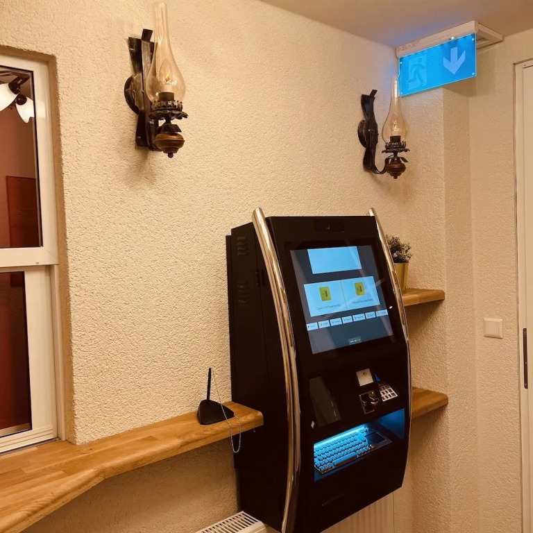 Rose Boardinghouse 24h-7d Self Check-In Automat