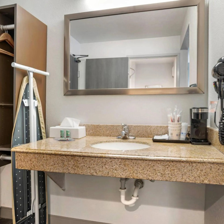 Country Inn & Suites by Radisson, Montgomery East I-85